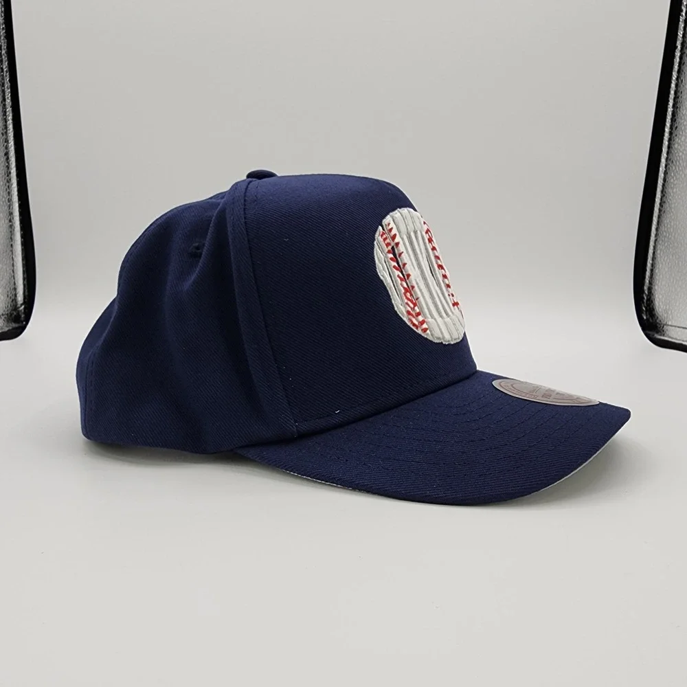 New York Yankees Mitchell & Ness Pro Pinch Fit Snapback Hat Embroidered‎ Cap NEW